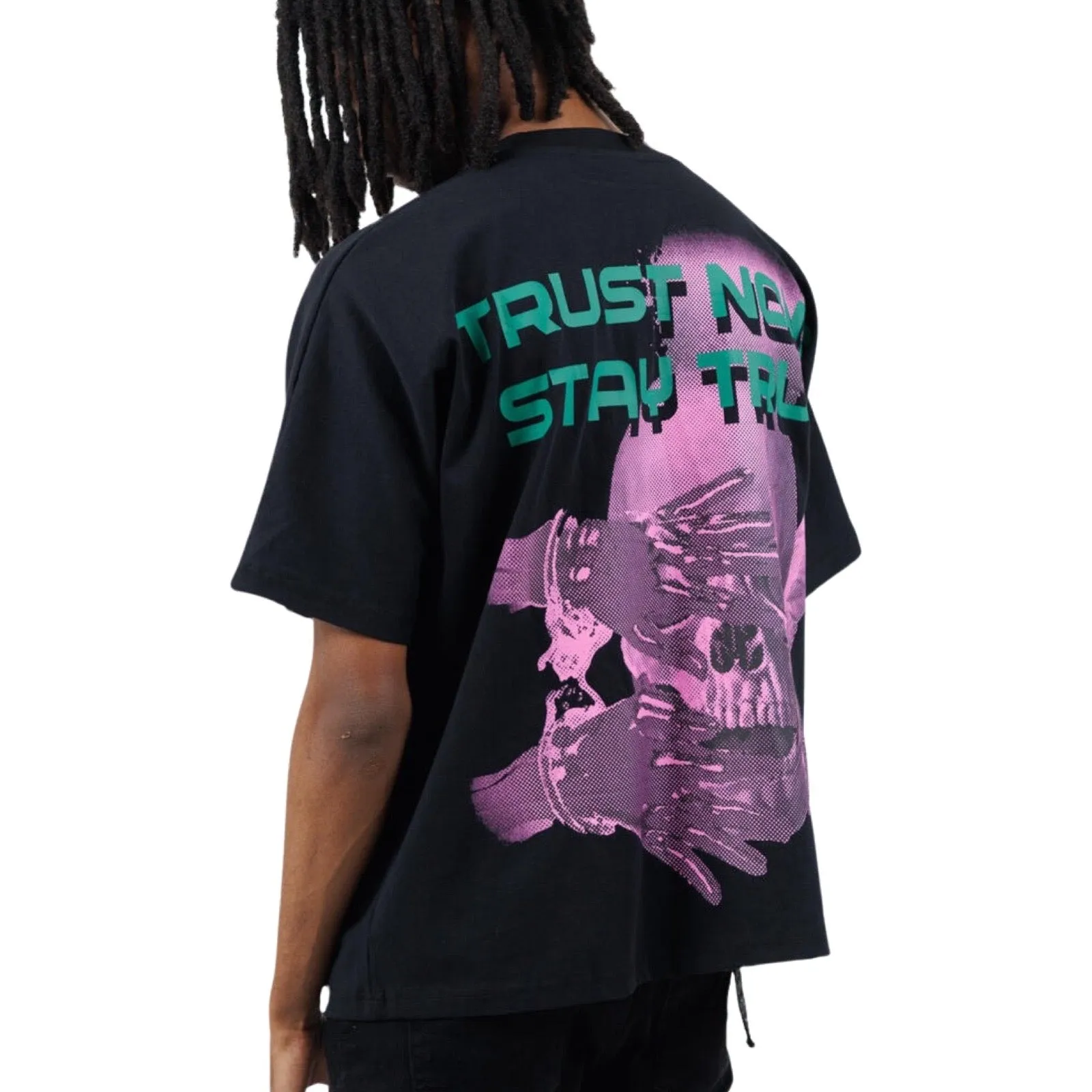 Maximo “Tust None” Black Tee